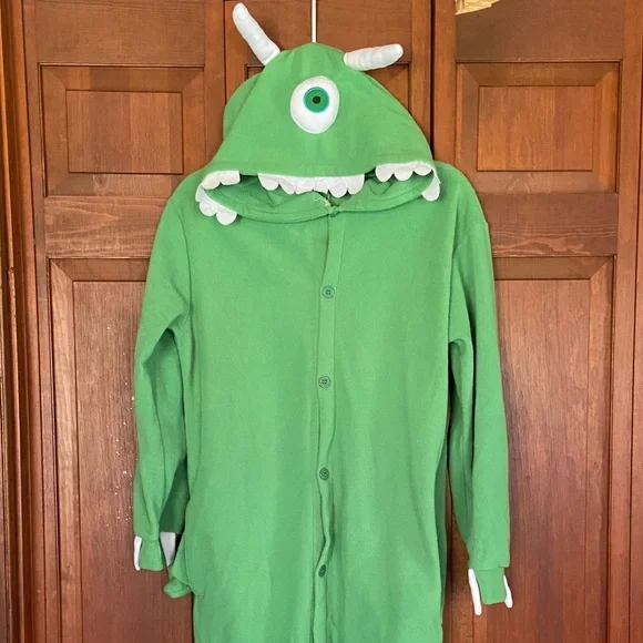 Monsters Inc Costume Disney Mike Wozokowski Green & White One Piece Costume/PJ’s - Picture 5 of 7